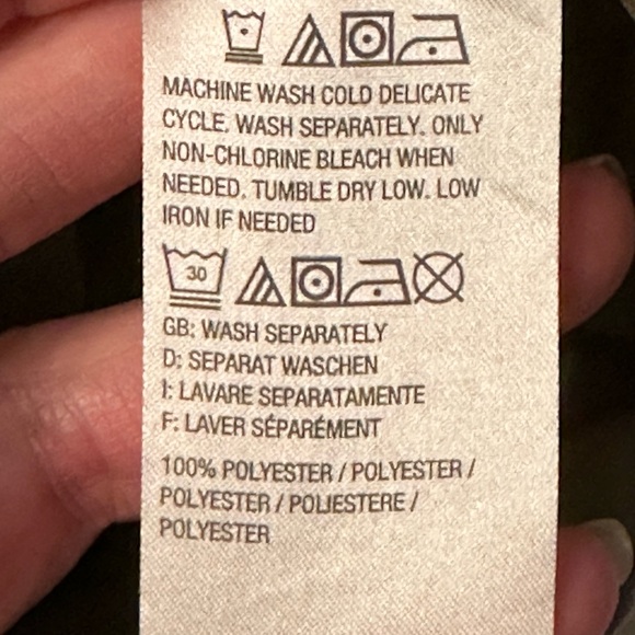 Denim and Company Sage Green Button Down Adjustable Sleeve Length Ladies Large - Picture 4 of 8